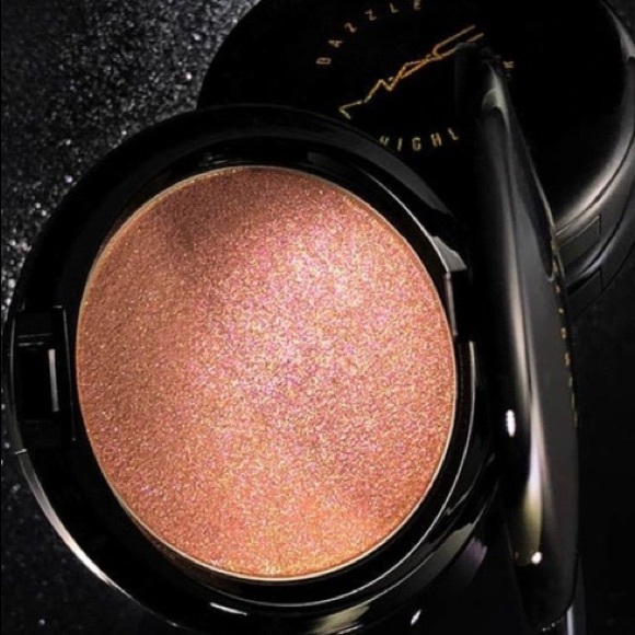 MAC Highlighter ✨ - Picture 3 of 4
